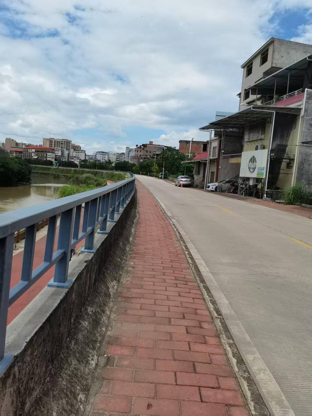 e554c11120be4ab7813572af013fe99e.jpeg